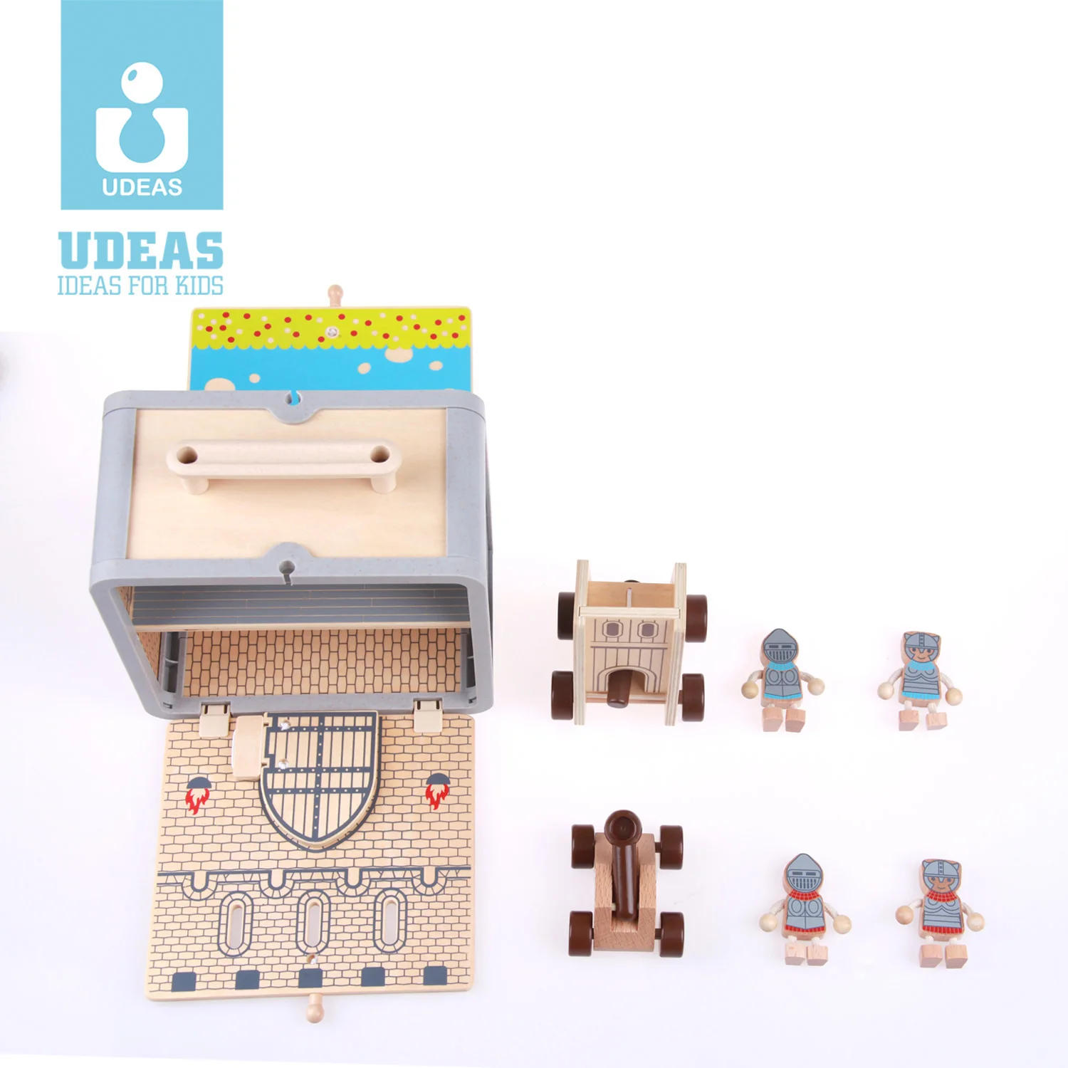 wooden toys Hot Sale Funny Knights Castle  Wooden Toy Castle Set for Children