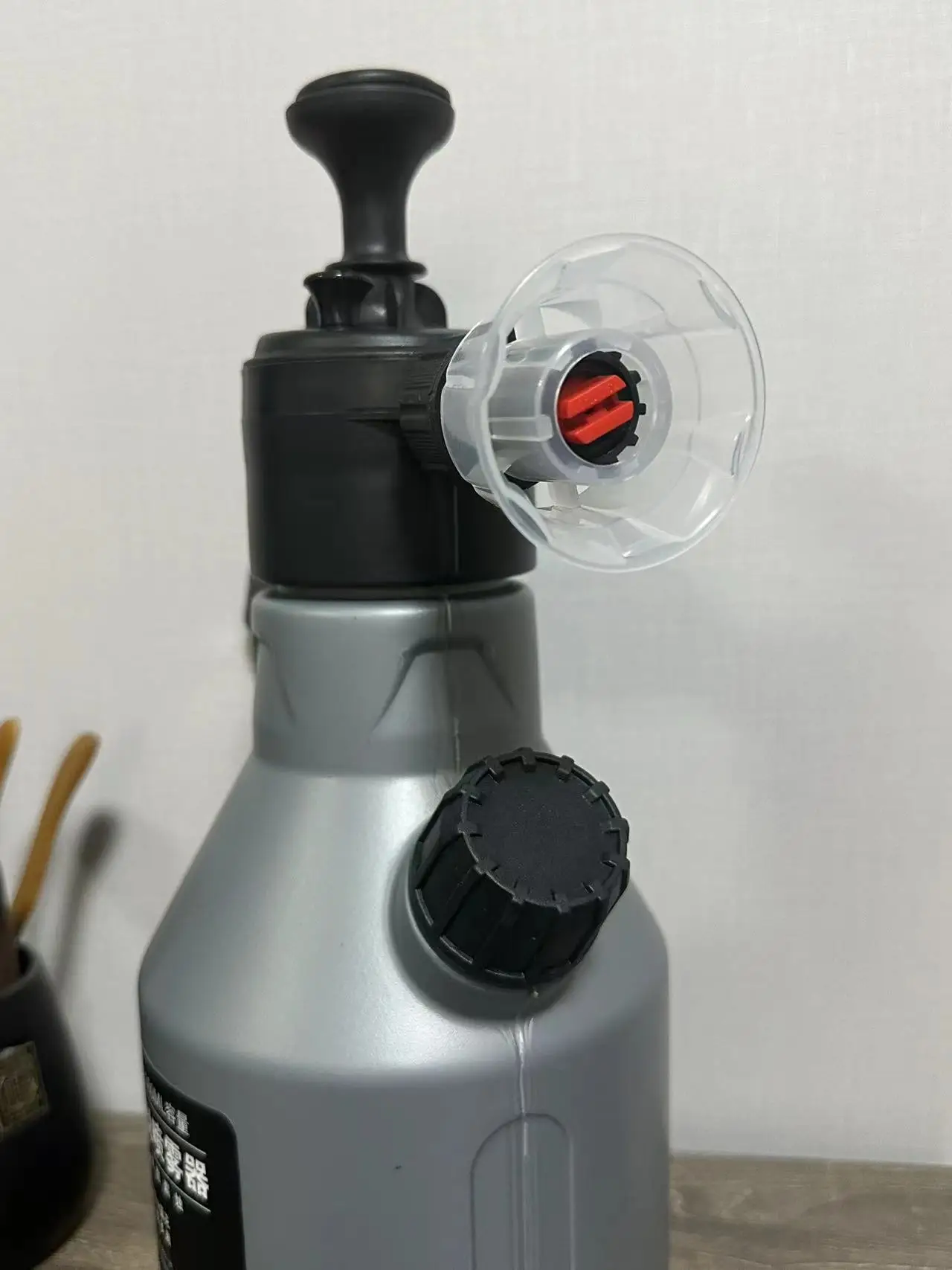 Car wash pressure sprayer foam sprayer car wash sea metal 2l hand pump foam sprayer for car