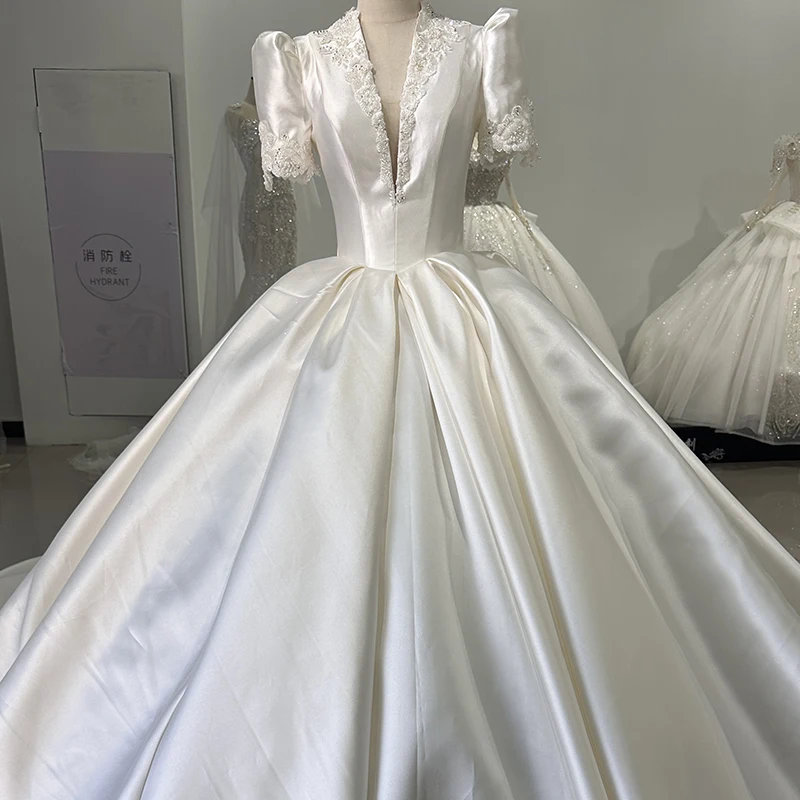 Satin White Wedding Dresses Sequined Beading V Neck Lace Vintage Beach Party Woman Engagement Bridal Gowns Xs014