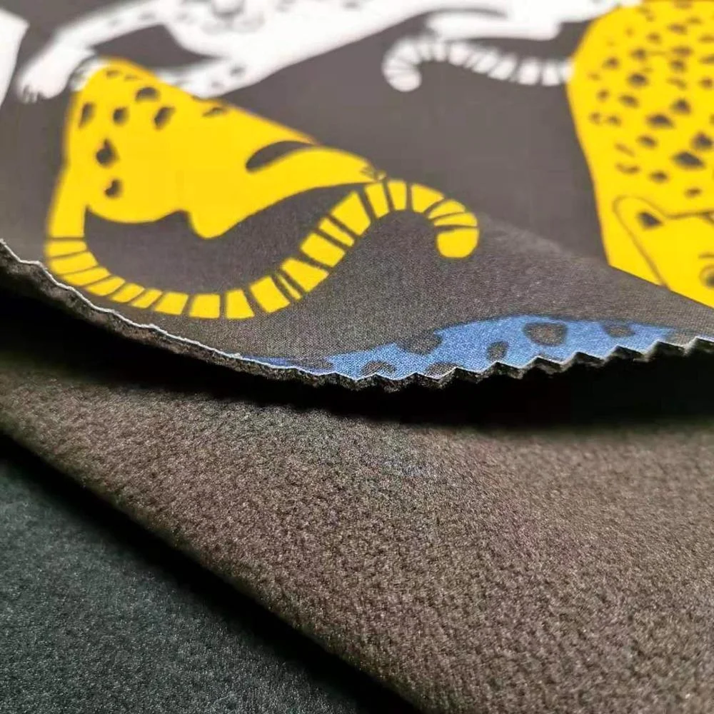 С животным принтом флисовая ткань 100D стрейч из Полар-флиса 3 слоя скрепленные для Джерси с капюшоном