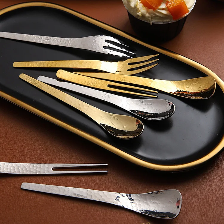 Wholesale Food Pick Wedding Party Mini Hammered Gold Cutlery Dessert Cake Fruit Ice Cream Stainless Steel 18/10 Spoon And Fork