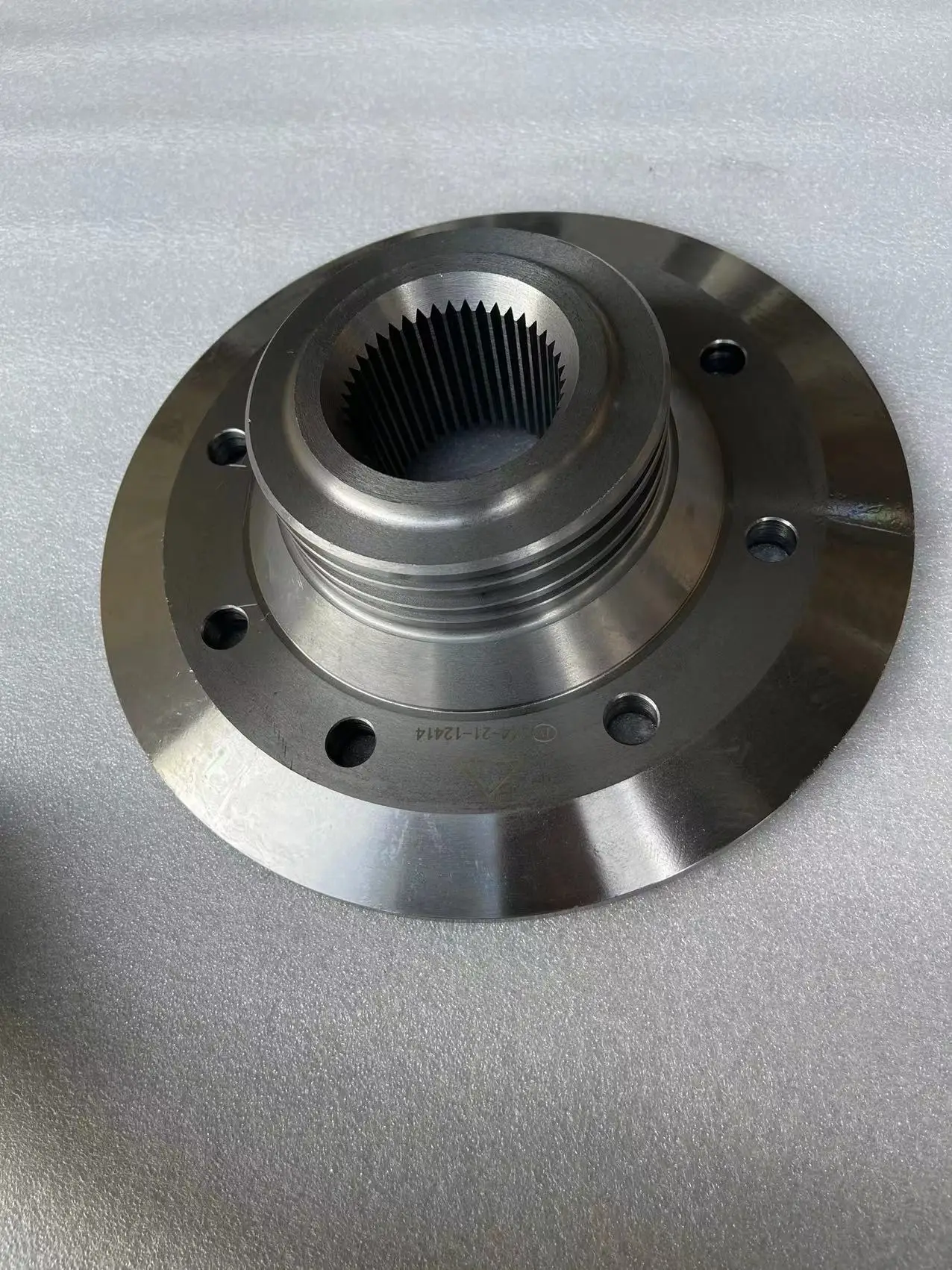Good quality Bulldozer D60 D65 D70 D75 spare parts Bevel Gear And Shaft Hub 144-21-12414