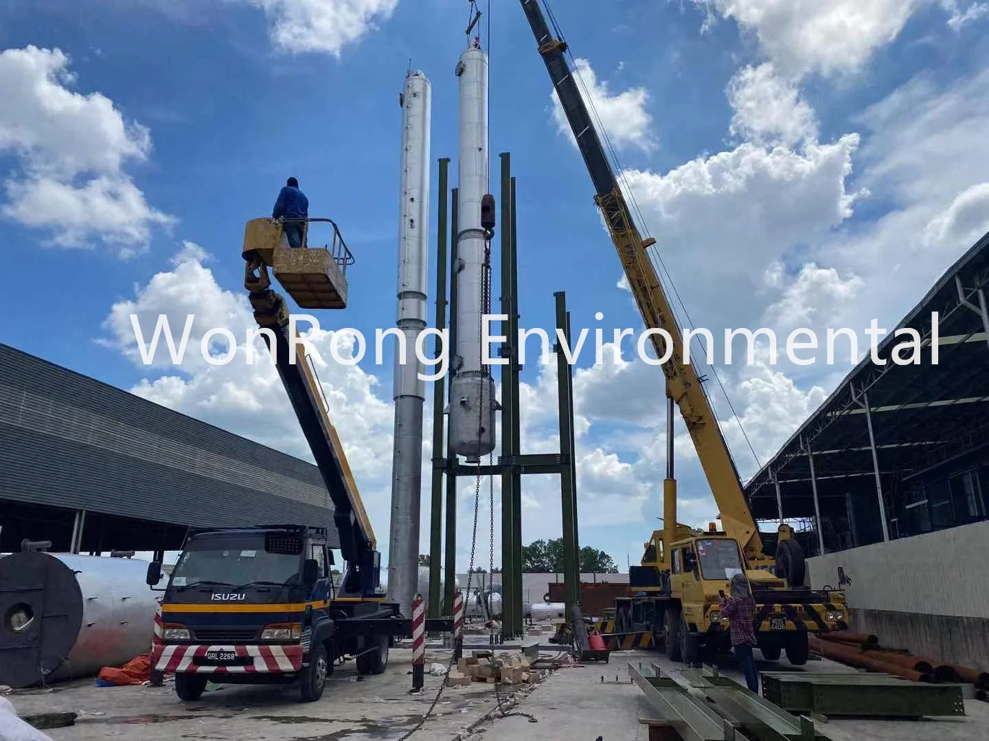 2023 newest technology high yield 1-50 tons continuous waste tire pyrolysis oil separate gasoline and diesel plant