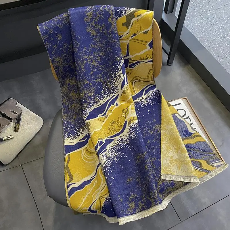 2023 cashmere imitation and winter Korean version of everything contrasting landscape simple retro warm neck