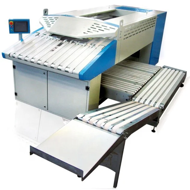 Towel folding machine with stacking function