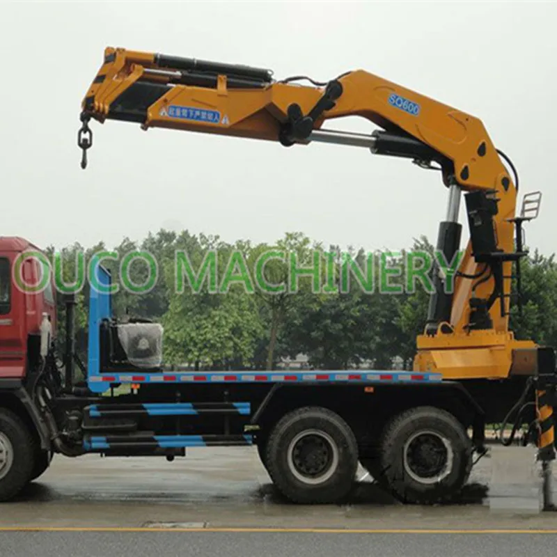 Hydraulic 30T Telescopic Knuckle Boom Truck Mounted Crane