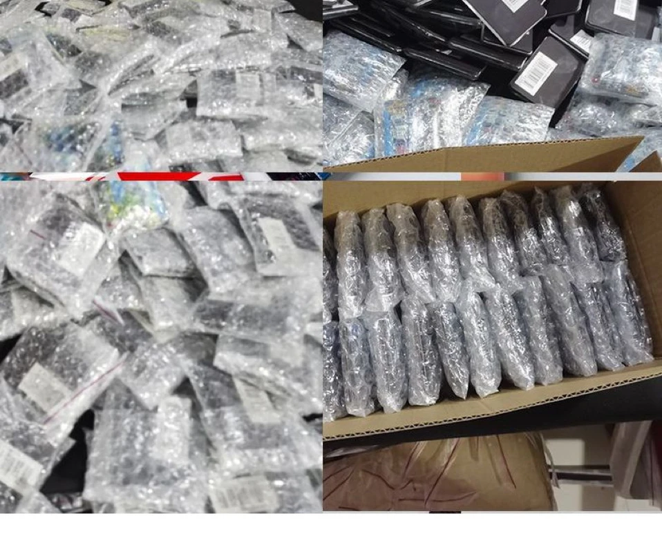 Home decor fridge magnetics wholesale custom 3d polyresin fridge magnet refrigerator stick sticker