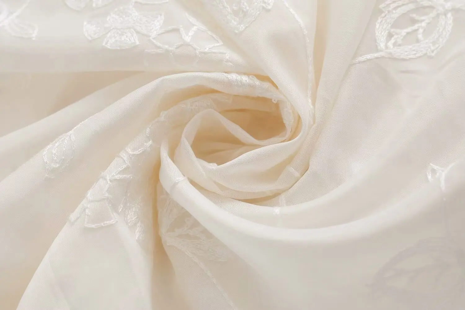 New Chinese Style Embroidered Plate Button White Blouse Exquisite High Collar Top Versatile Casual Crop Top for Summer