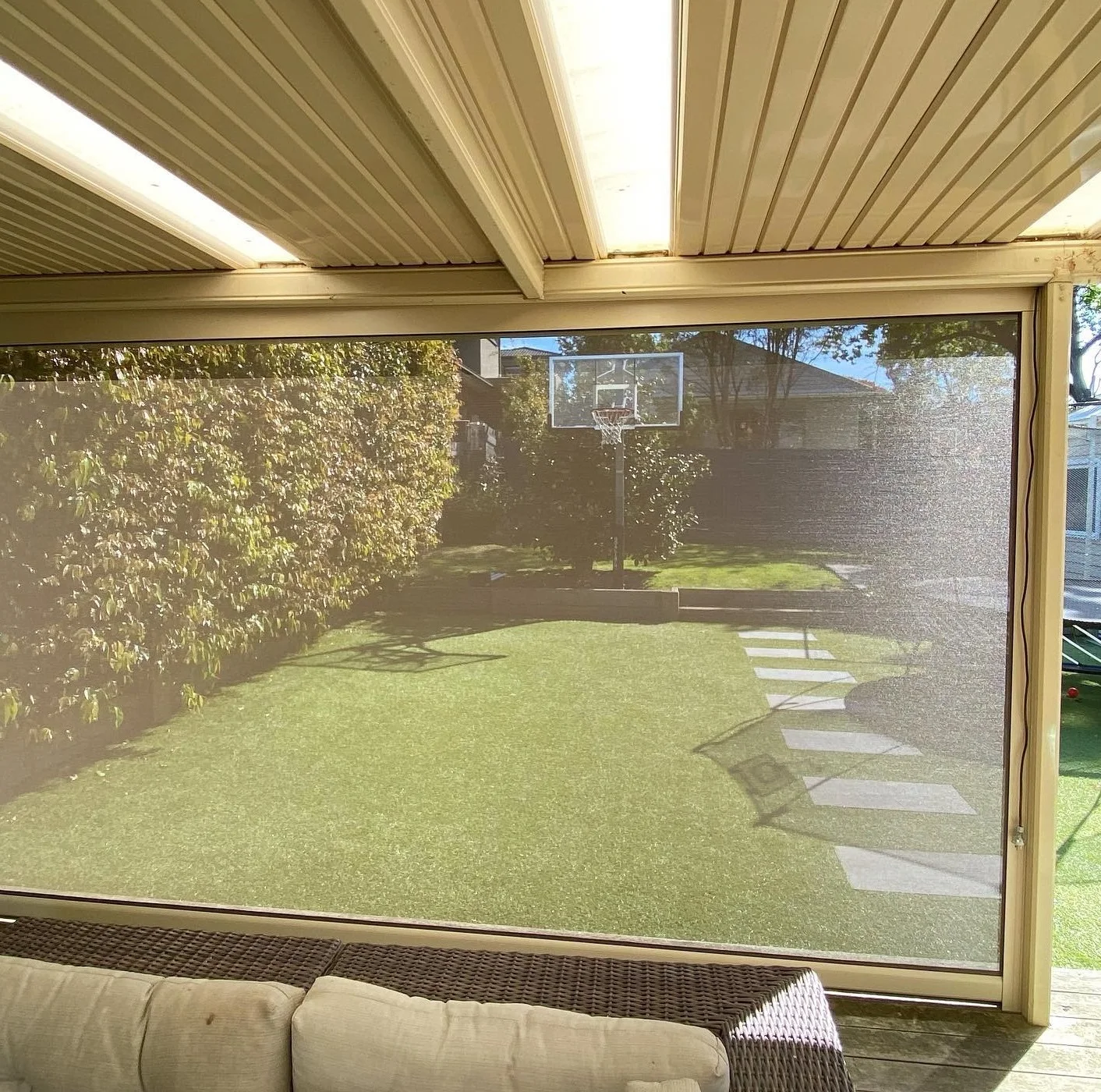 Auto Wifi Smart Daylight Fabric Shades Blackout Shades Cordless Motorized Zipper Roller Blinds With Tubular Motor