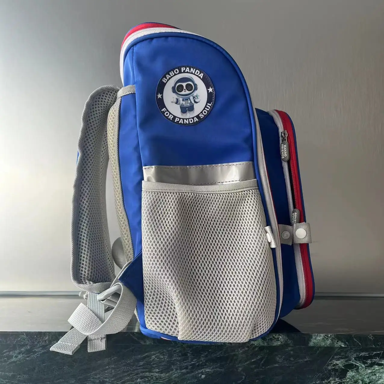 Wholesale Unisex Kawaii Waterproof Schoolbag Large Capacity Backpack for Primary School Kids Lightweight with Zipper Closure