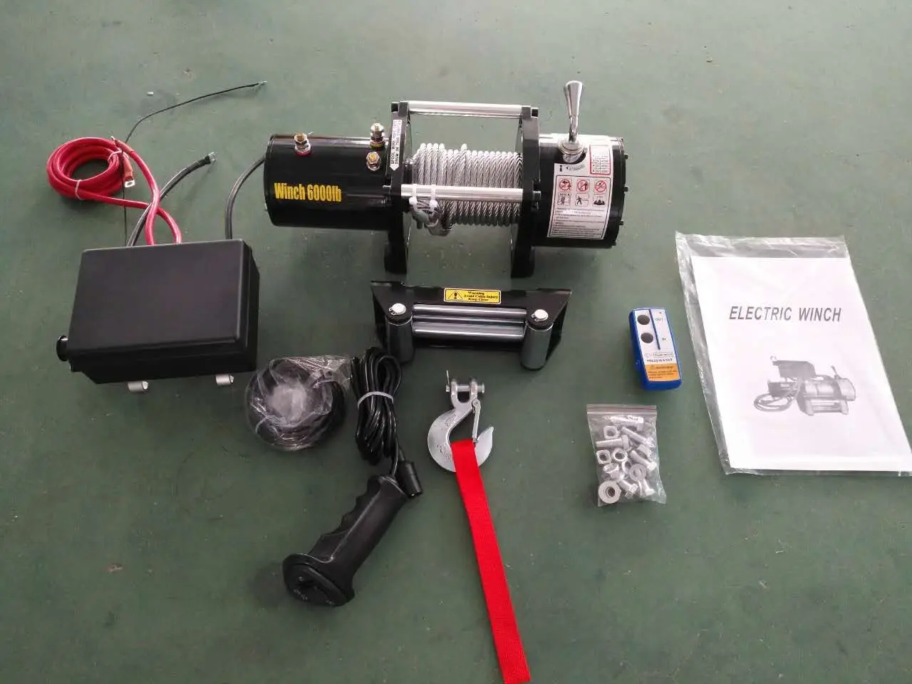 Factory Price Hydraulic Hoisting Equipment Portable Pickup Truck Mini Crane