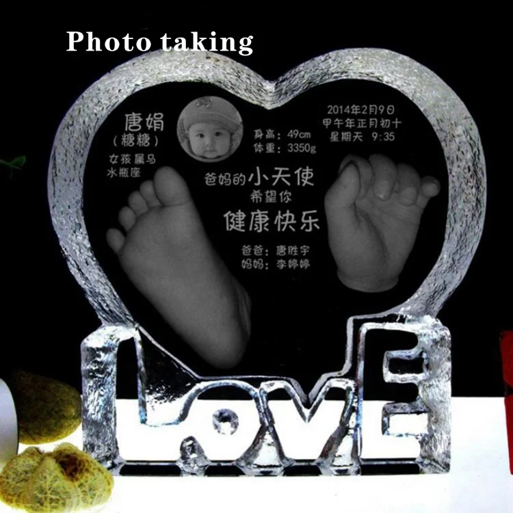High quality custom 3D laser engraving baby hand and foot heart shape crystal glass photo frame