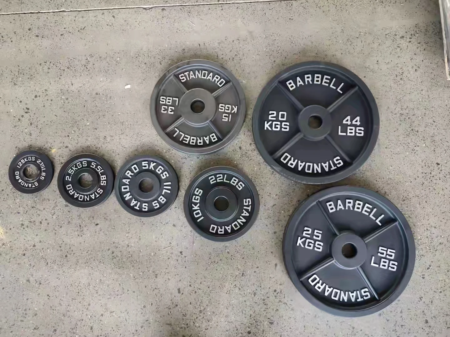 Hot Sale Custom Strength Training Supply 2.5-45lb barbell plates weight plates cast iron barbell sets free weights