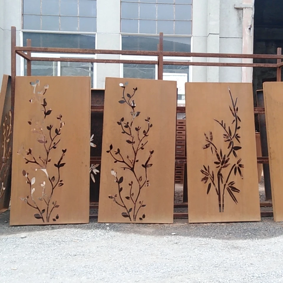 Garden fence decorative rusty CORTEN steel panels
