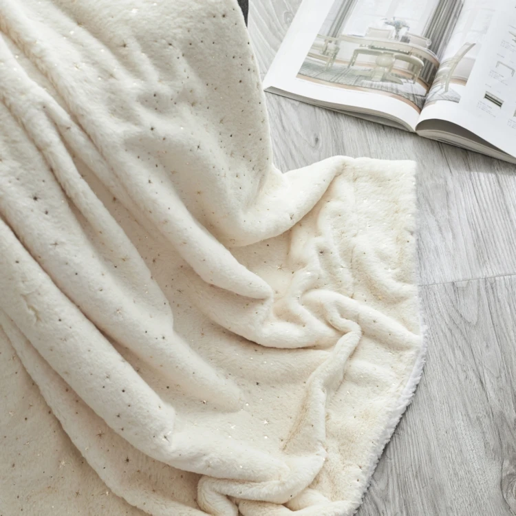 Одеяло из флиса и норки