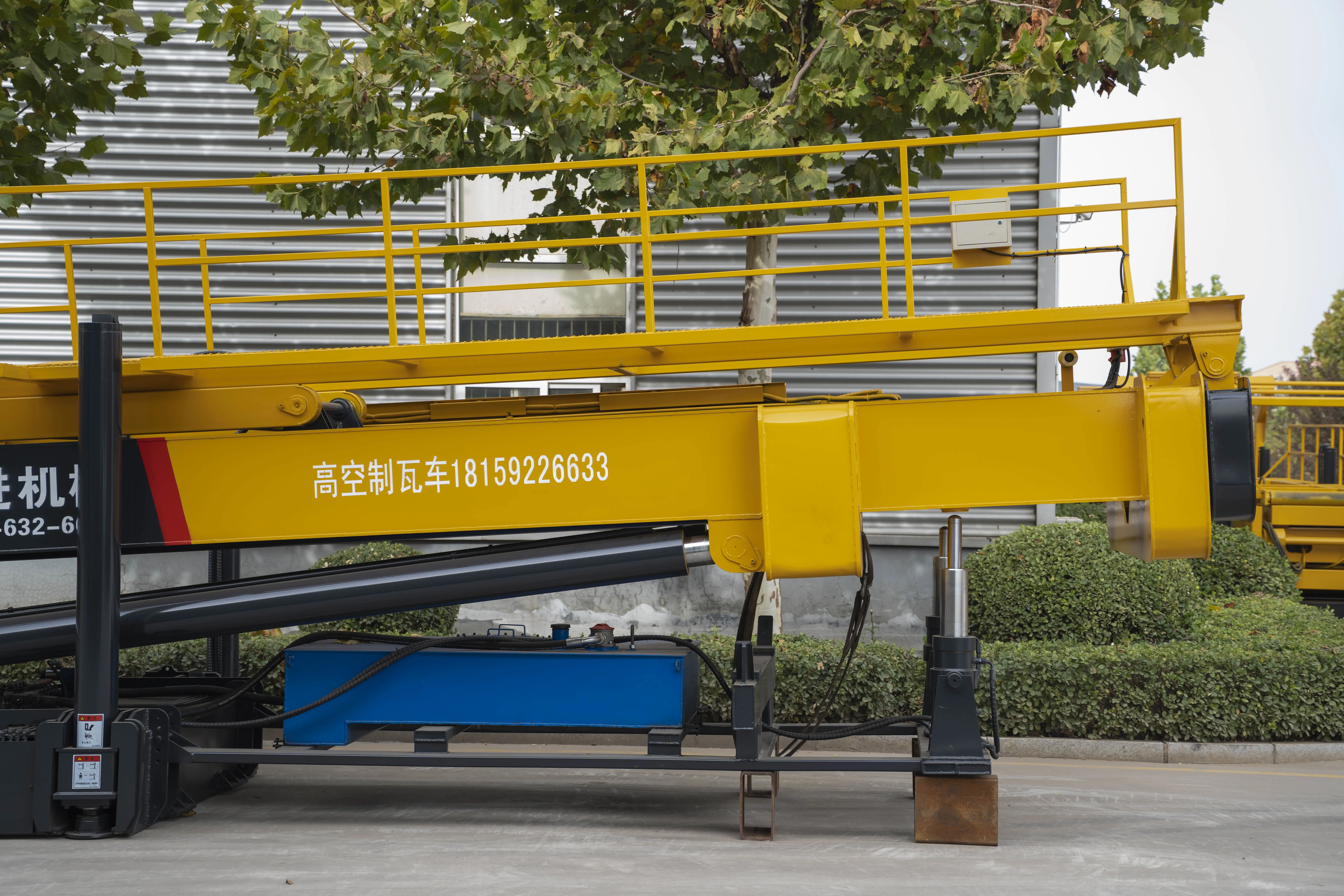 FORWARD Elevate Efficiency with the Roofing Machine Lifter