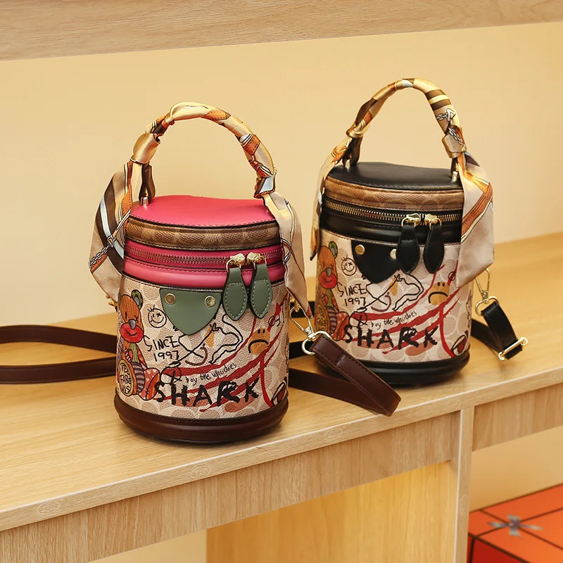 Graffiti Bucket Bag for Women 2024 New Fashion Cylinder Bag Handheld One Shoulder Crossbody Bag