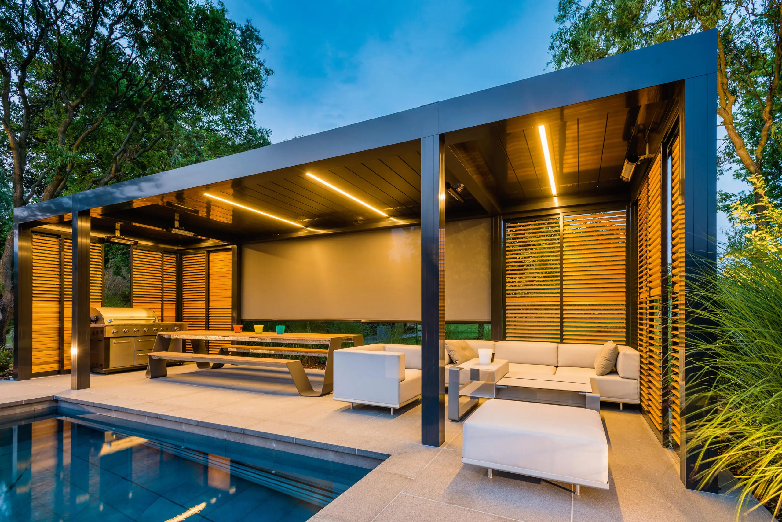 Wholesale Hot Selling  Aluminum Frame Pergola Sun Shad Aluminium Louvered Roof Pergola For Outdoor Patio With LED Light