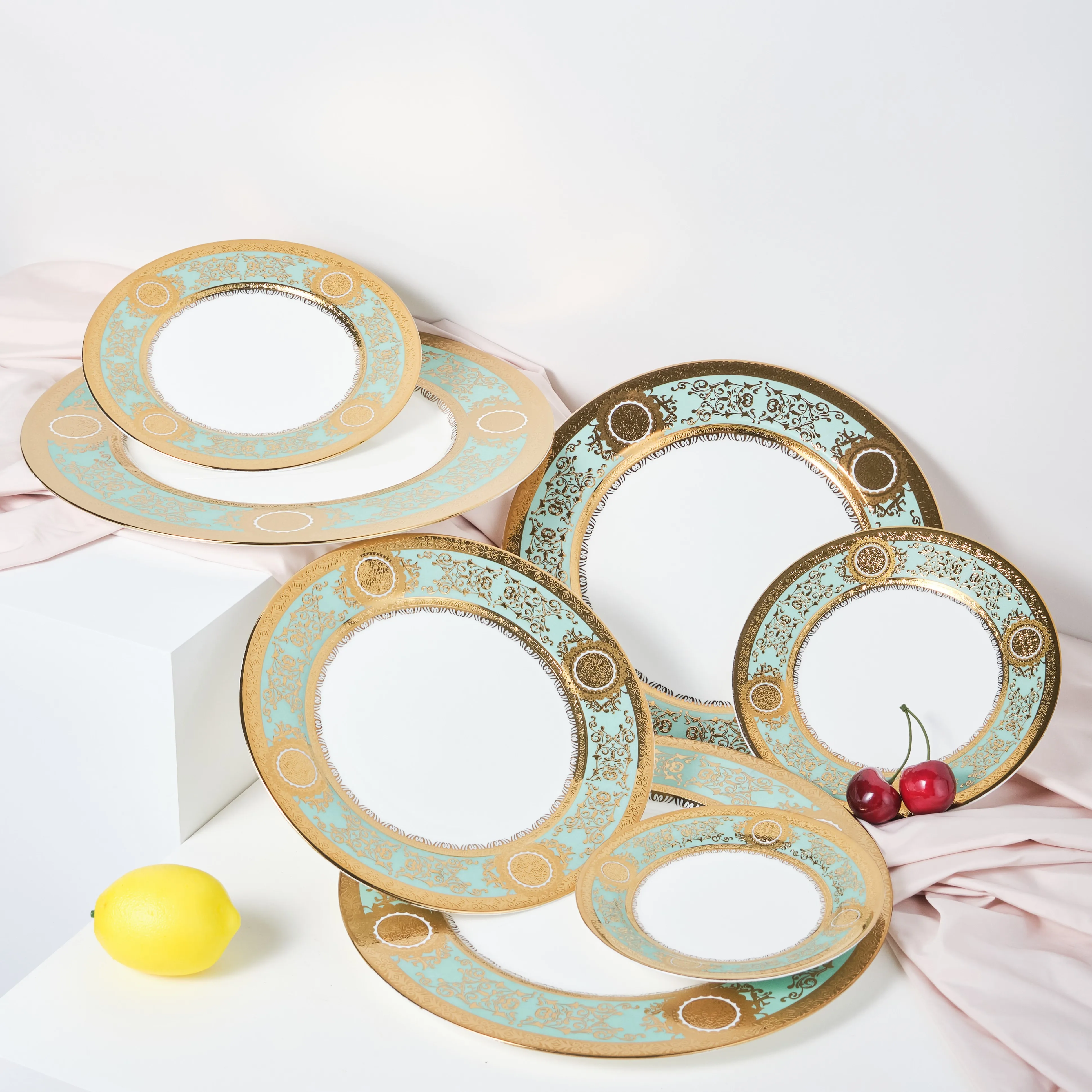 Luxury dinnerware restaurant crockery platos porcelain dinner serving dishes set ceramic plates