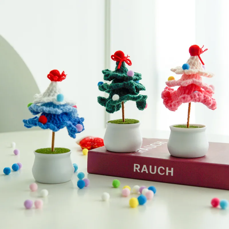 2024 Wholesale Crochet Bonsai Handmade Diy Crochet Mini Potted Flower Artificial Flower Bouquet Christmas Tree Knitted Flower