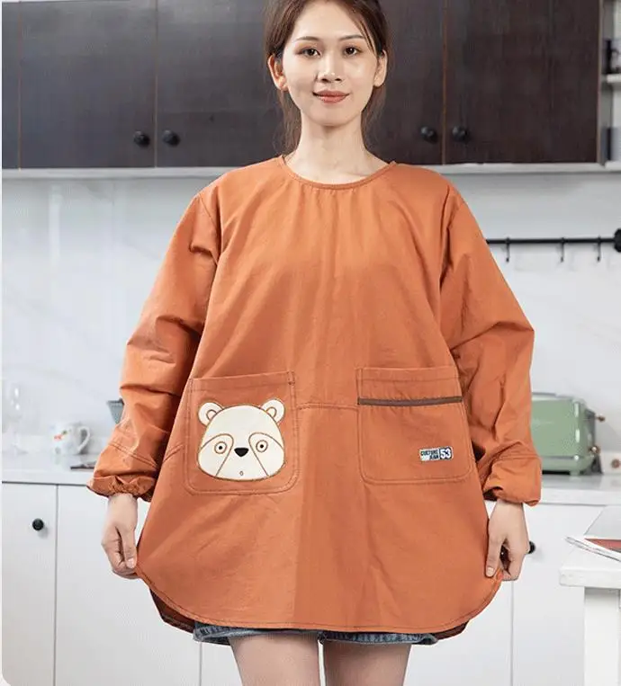 Kitchen aprons are waterproof, oil-resistant and dirt-resistant for household work