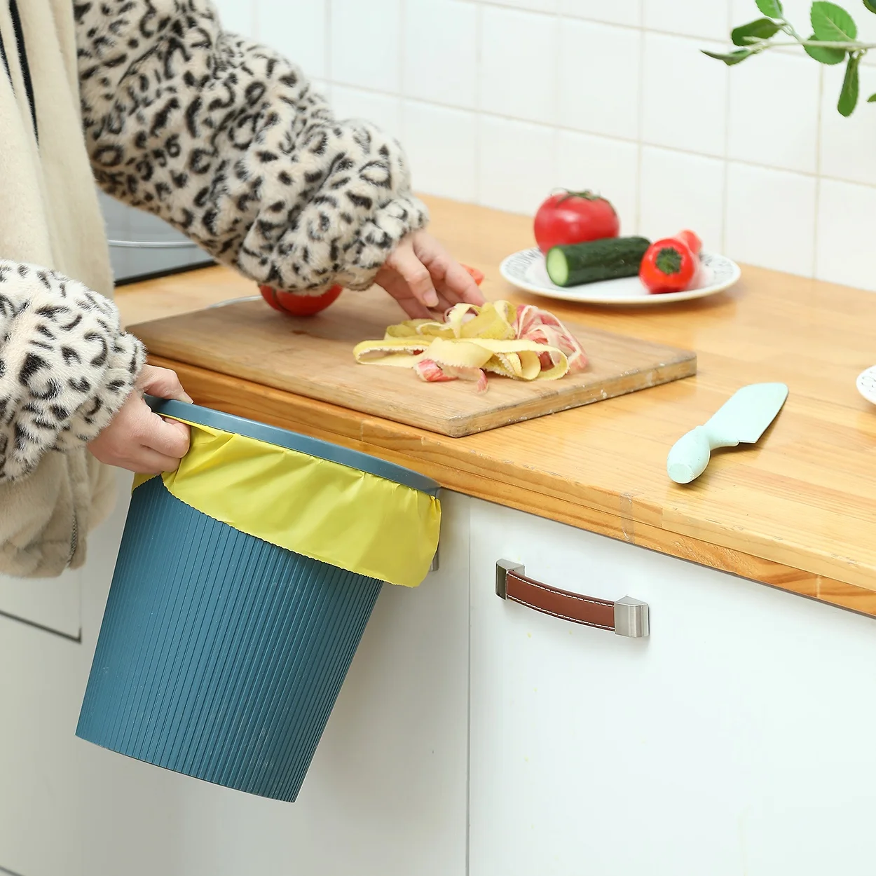 Wholesale Disposable Bin Liner Refuse Sack Trash No Bad Smell Cheap Plastic Biodegradable Garbage Bag