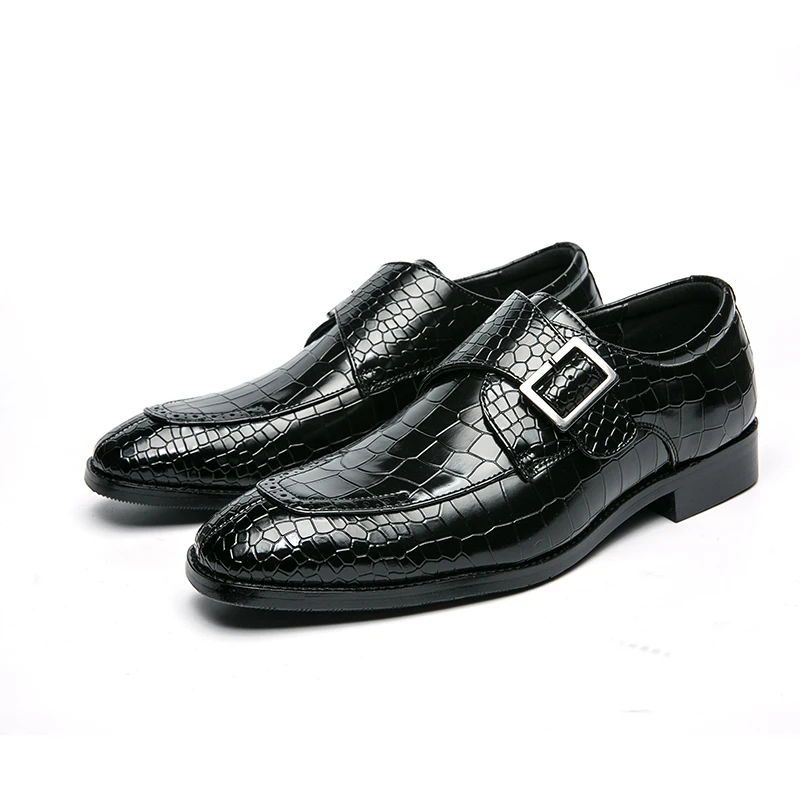 Italian Style Men Zapatos Formal Banquet Business Rhinestone Loafer Wedding Shoe Moccasin Gommino Men Dress & Oxford Shoes