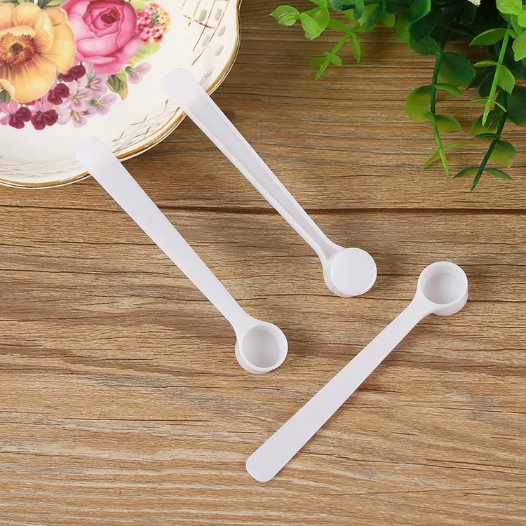 1.2ml 0.5g Long Round Flat Bottom White Plastic PP Measuring Spoon For Milk Powder Support Customization