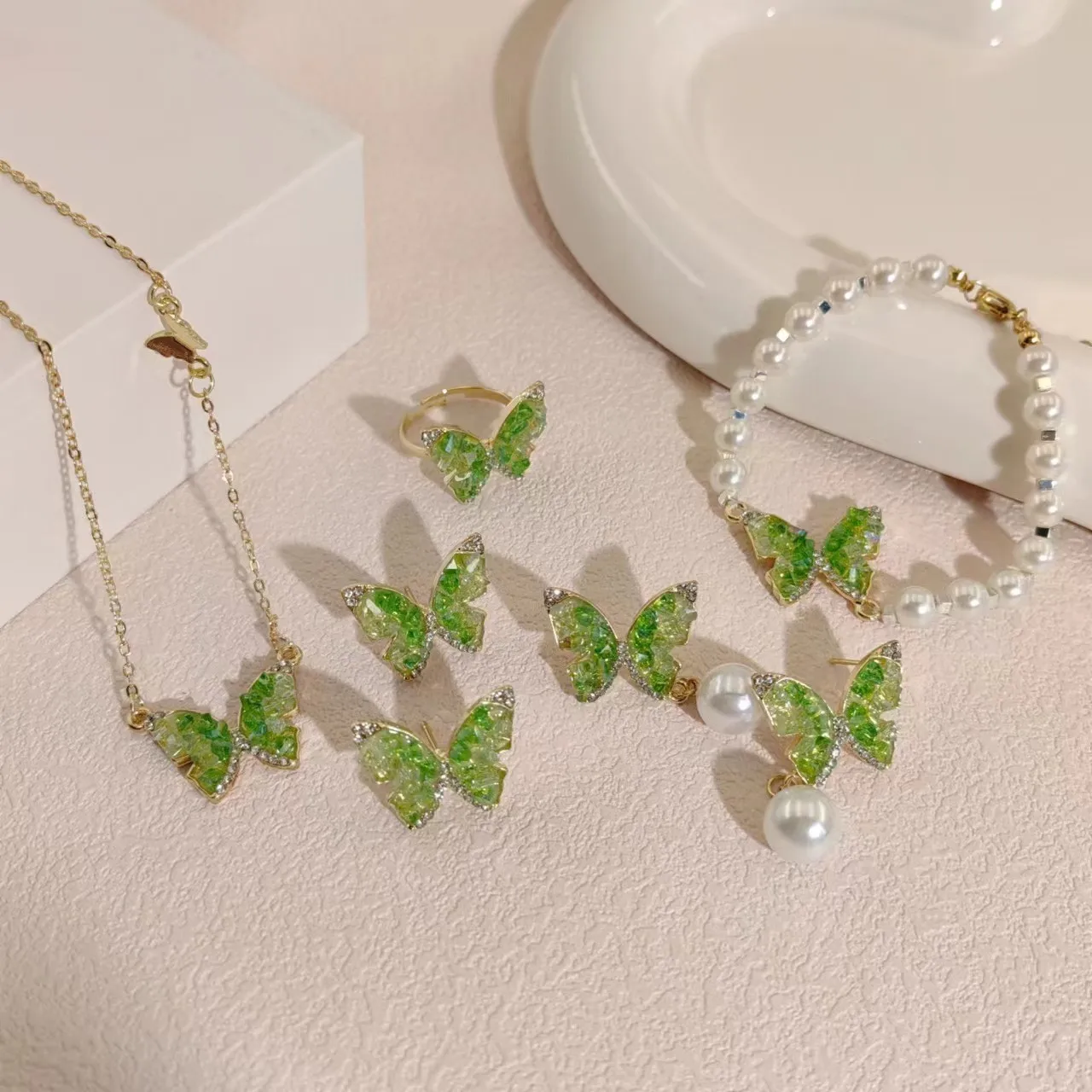 Spring temperament, high-end feeling, collarbone chain