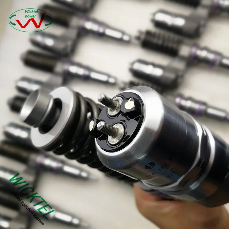 0414702015 High Quality Hot Sale Common Rail Fuel Injection Diesel Fuel Injectors 3825257 0414702015 For VOLVO Truck