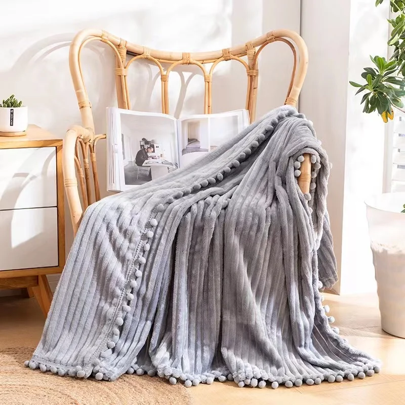 Super-soft  Warm Plush Microfiber Luxury Solid Color Custom Size Lightweight Cozy Couch Bed Throw Blanket
