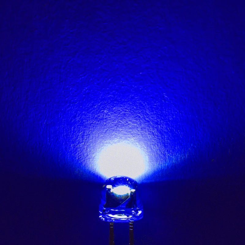 CZINELIGHT Made in Chine 5mm Strawhat Water Blue LED Emitting Diodie Thought Hole Led DIP LED
