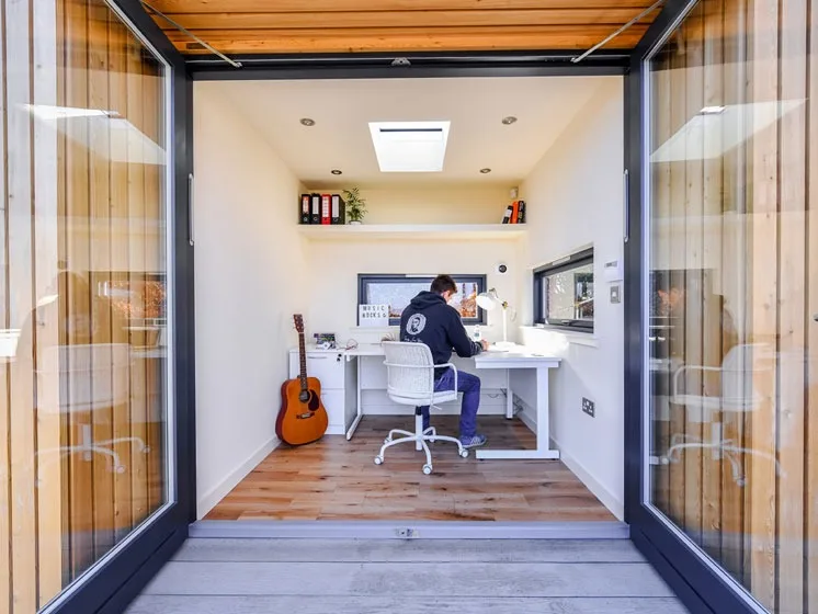 Tiny villa office house easy assemble 20ft 40ft moving container prefabricated cabin