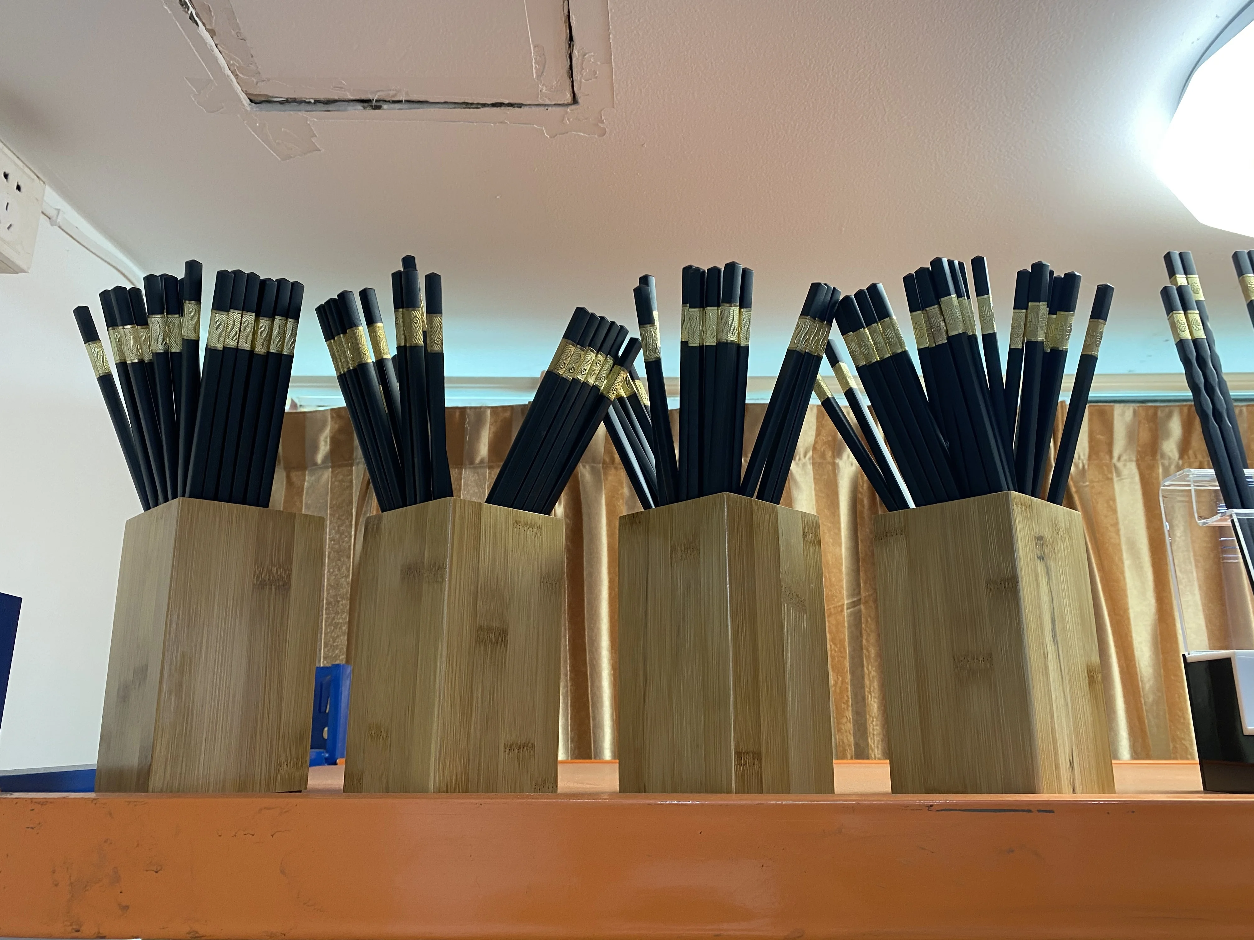 Custom logo black chinese alloy plastic wedding chopsticks wholesale metal reusable sushi packaging chopsticks gift