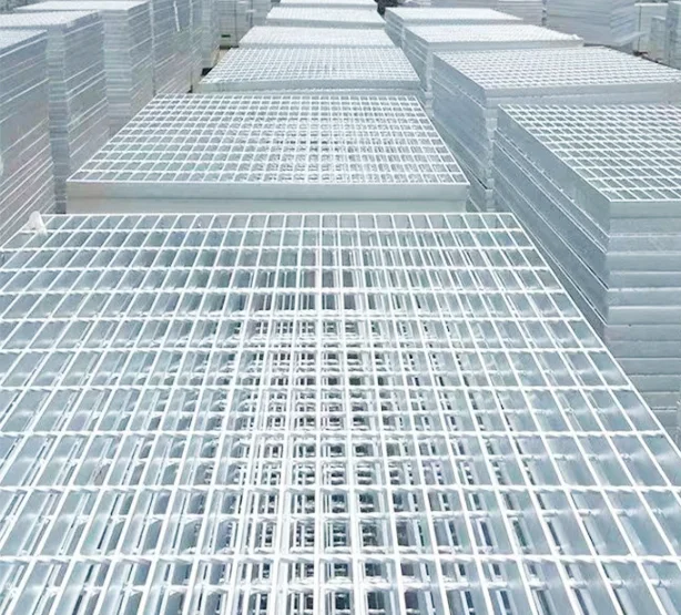 Free Combination Heavy Duty Outdoor Drain Kitchen Drain Stainless Steel with Galvanized Steel Grate