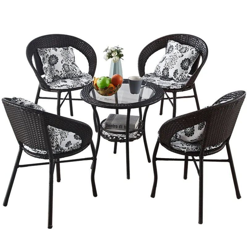 Outdoor Garden Rattan Chair 5-piece Set, suitable for hotel lobbies, cafes, and restaurants with garden rattan chairs
