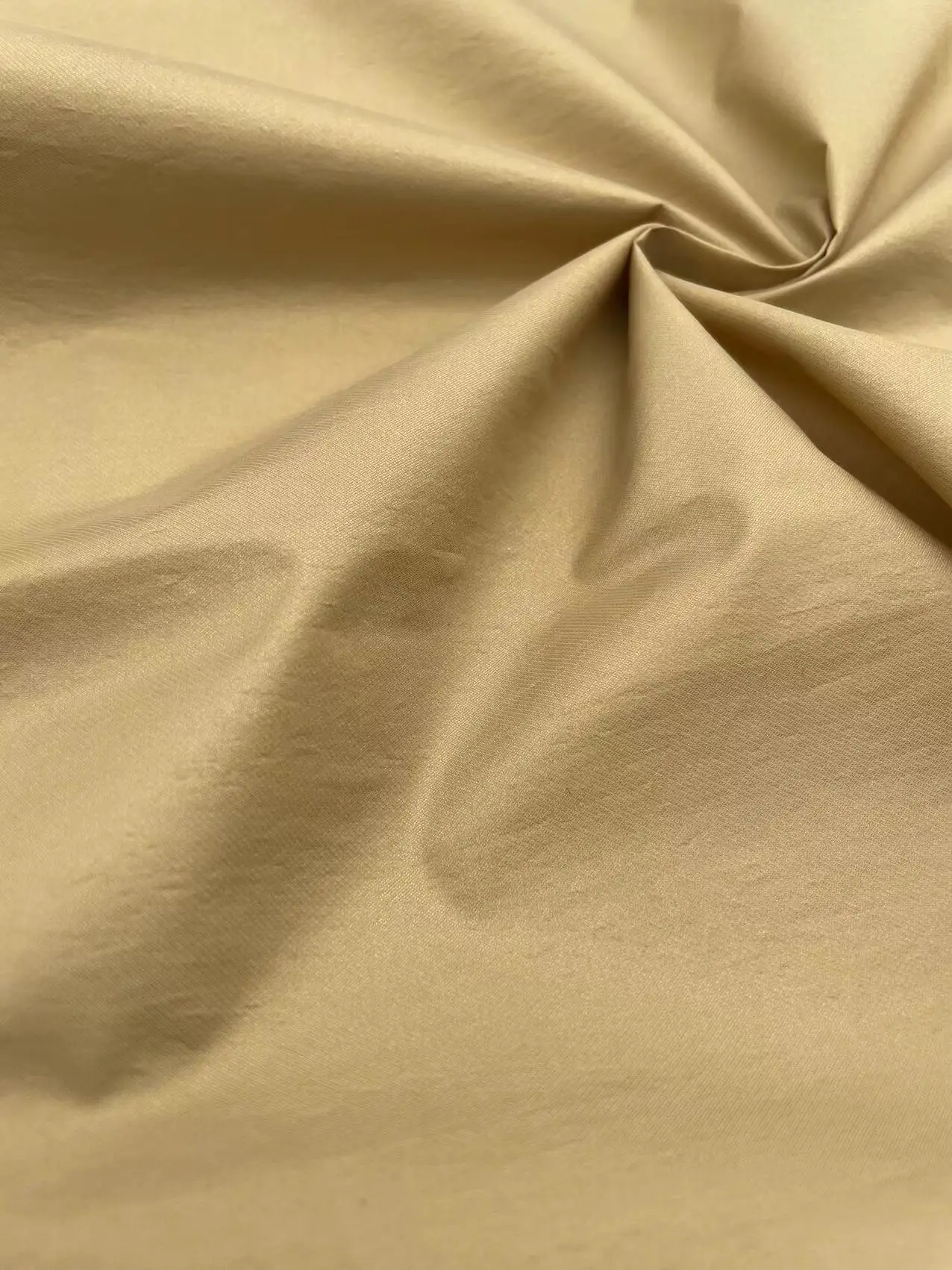 Metallic light diamonds sparkle Delicate rhombus pattern flower clusters High density light and stiff 100% nylon fabric