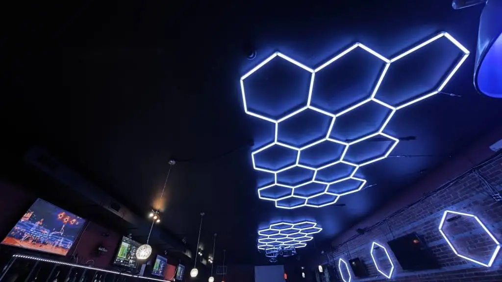 SUEZ Professional rgb hexagon lights for car workshop light