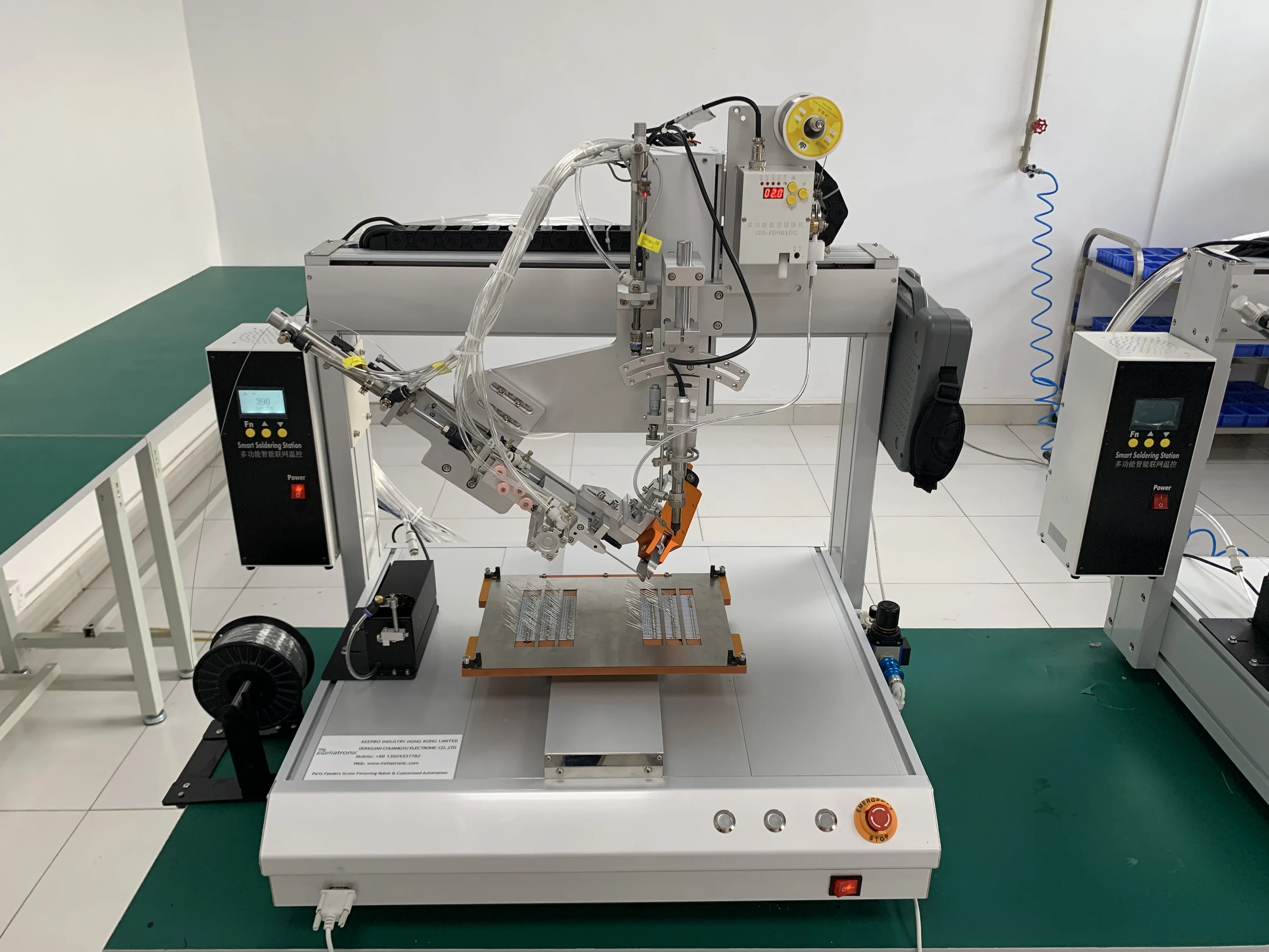 Custom automatic tin soldering pick place machine for PCB