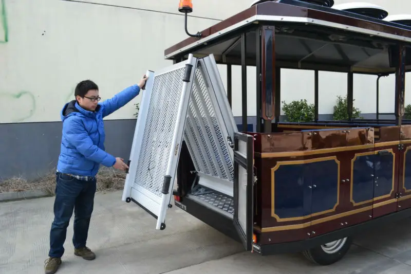 
Outdoor Children Kiddies Kids Diesel Sightseeing Tourist Mini Outdoor Amusement Park Trackless Road Train For Sale 