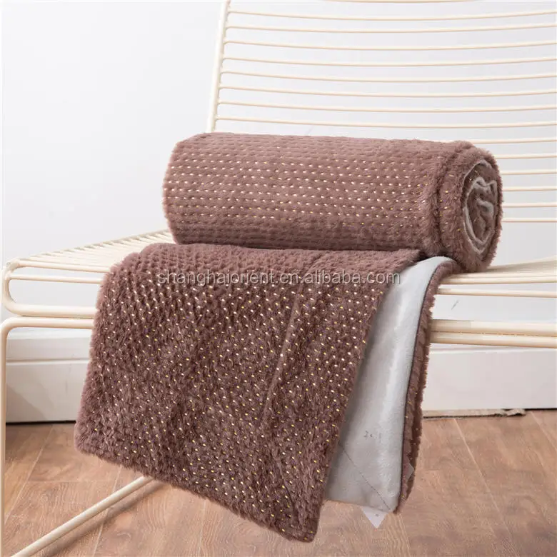 Customized  sleeping mink fleece flannel blanket super soft thick yard dye gilding PV throw warm sherpa blankets for winter