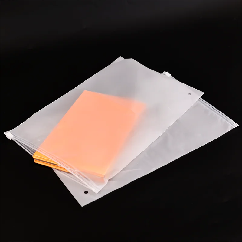 Resealable Poly EVA PE Clothing T-Shirts Bag Custom Logo Frosted Zipper Plastic Packaging Zip Lock Bag for Clothes