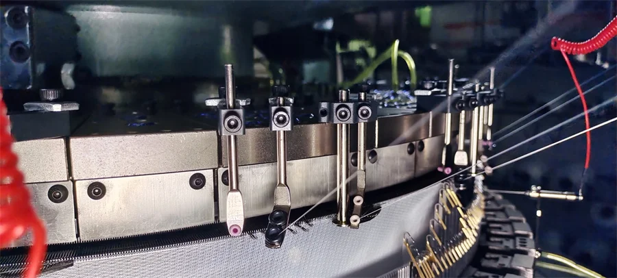 Double Jersey Textile Parka Raccoon And Mink Fabric Circular Knitting Machine