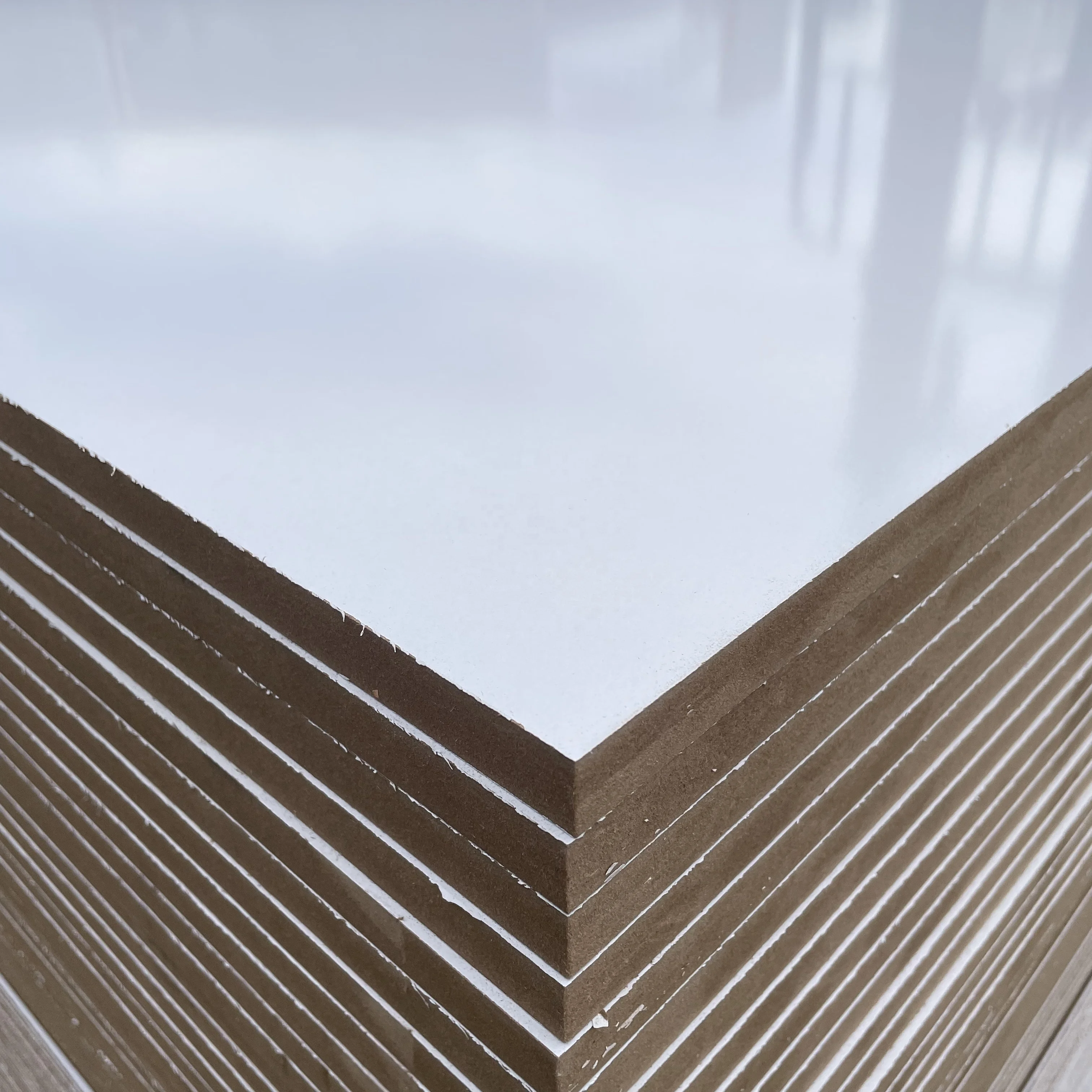 Hot Sale White Melamine Particle Board 9-25mm Chipboard/ Flakeboard/Hemp Particle Board Door Furniture