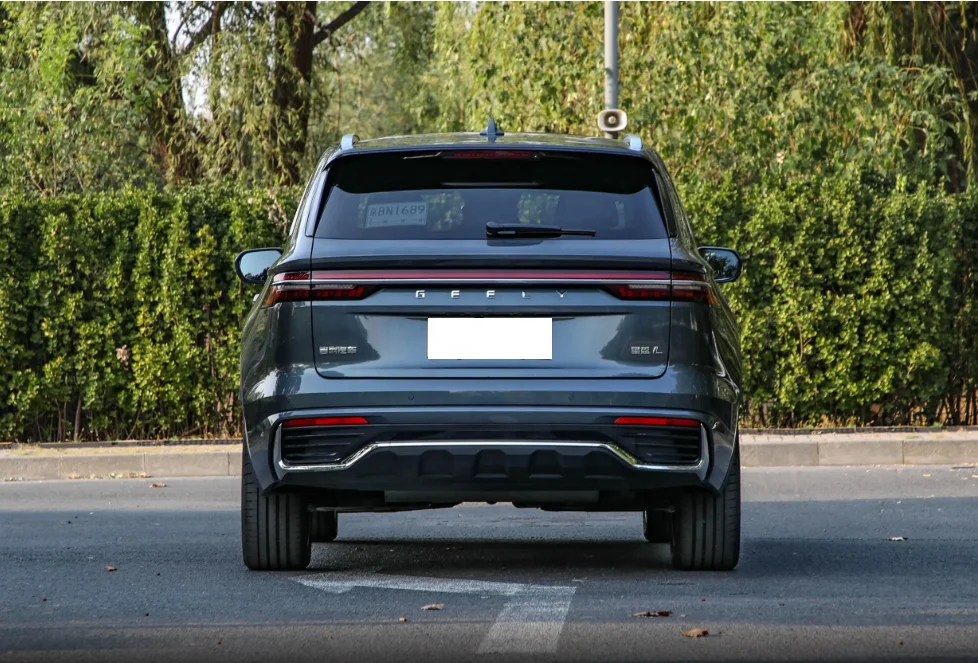 High Performance 5-seater Luxury Gasoline Vehicle Xingyue L 2021 2.0TD DCT EVO Two Wheel Drive Intelligent Premium Model
