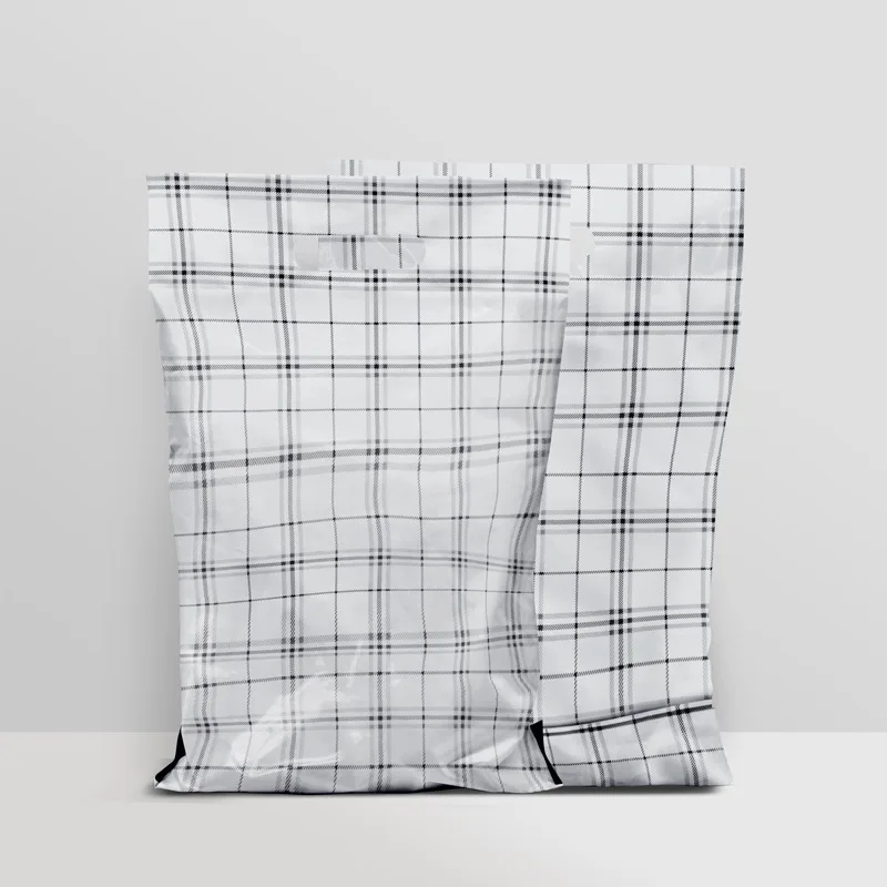 Customized Eco Friendly Clothing Packaging Mailing Bag Blue Red Black Pink Yellow Printed  Big Small Mailing Bags Custom Logo