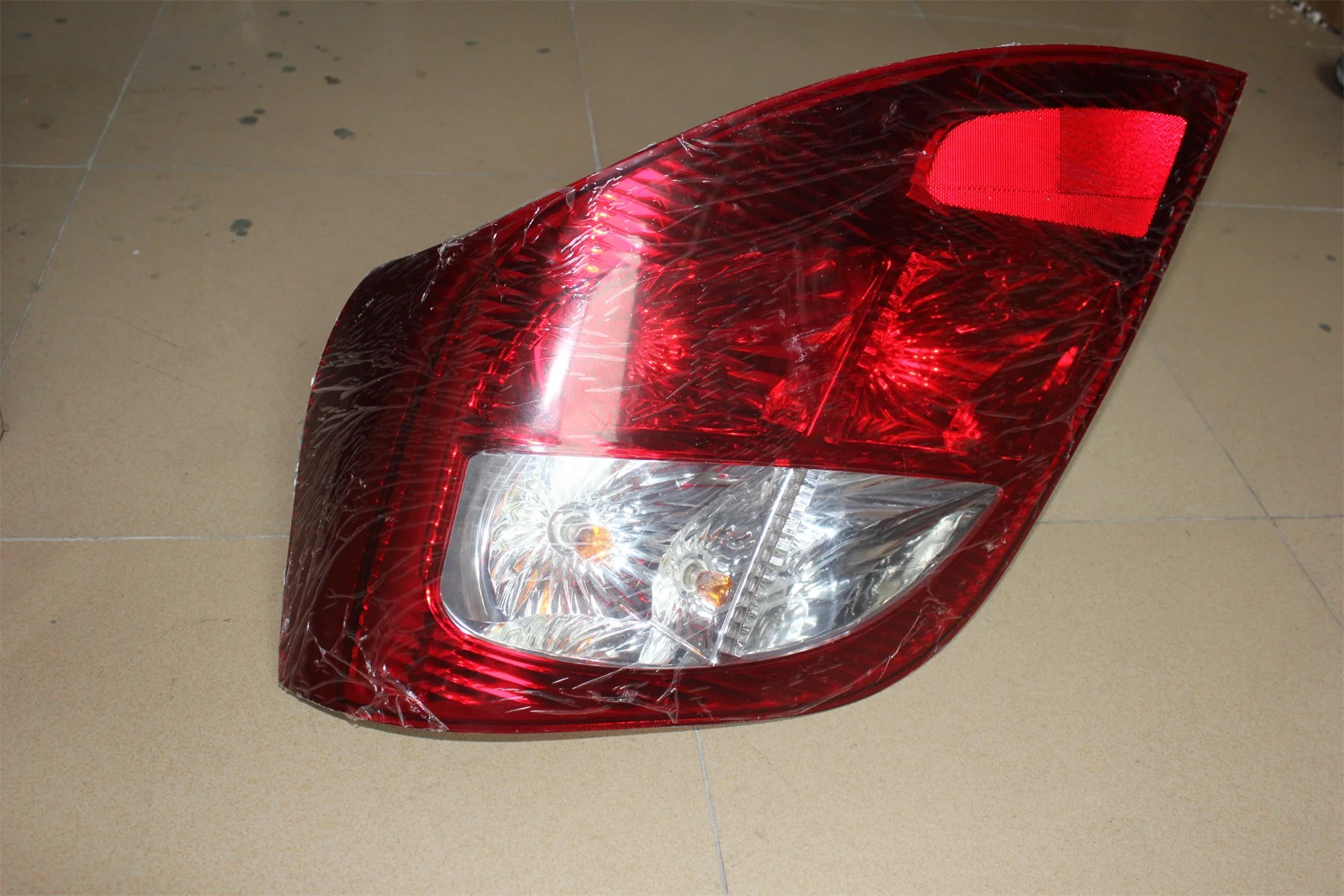 Zhongtong Bus Rear Light 5-0241-RH Auto Left 24V Tail Lights Replacement