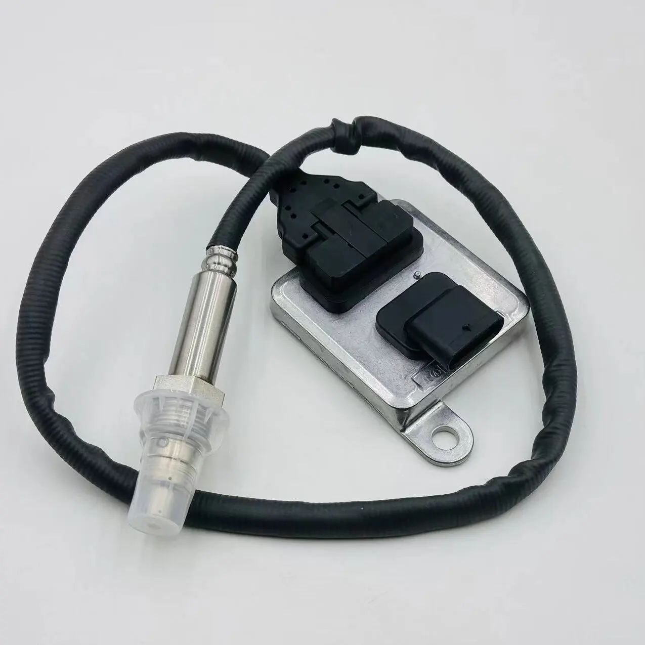 12V Good Quality Nitrogen Oxide Sensor A0009050108 0009050108 Compatible For Mercedes Benz Nox Sensor