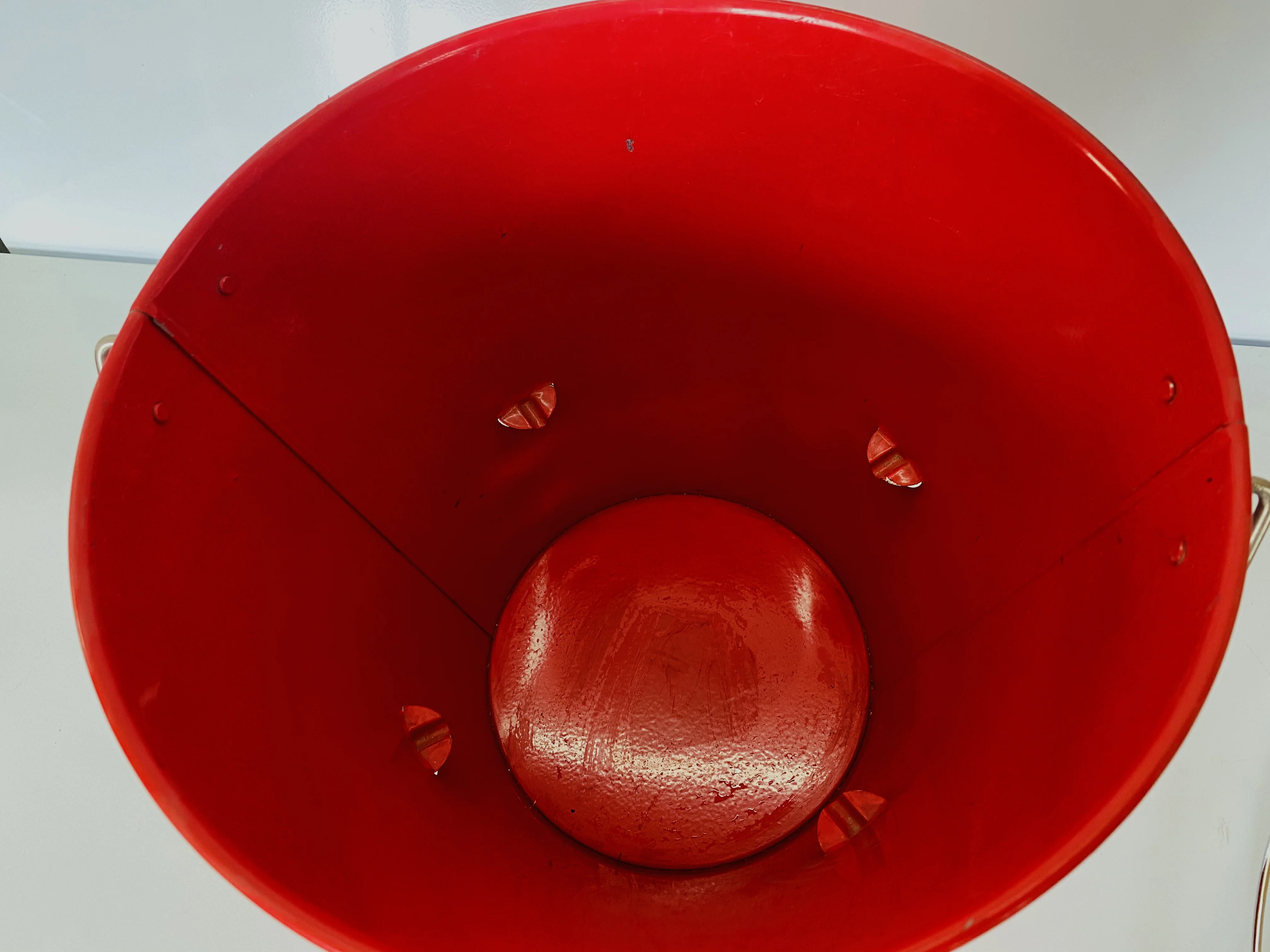 
Competitive Price Industrial Metal Buckets Custom Buckets For Fire Oven 