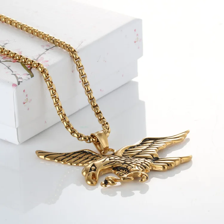 Custom High Quality Stainless Steel Wing Necklace Vintage Hip Hop Flying Bald Eagle Pendant Necklace For Men